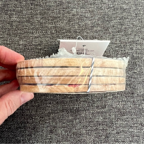 Vineyard Vines Target Whale Wooden Coaster Set of 4 Red White Blue NEW 2019 - Picture 4 of 8